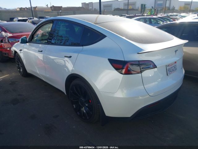 2022 TESLA MODEL Y 7SAYGDEF7NF405920 Photo 2