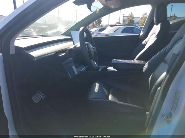 2022 TESLA MODEL Y 7SAYGDEF7NF405920 Photo 4