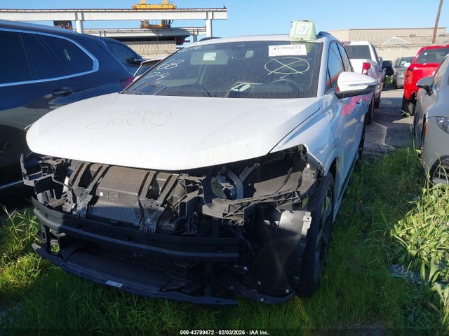 2024 AUDI Q4 E-TRON WA1LUBFZ8RP056821 Photo 1