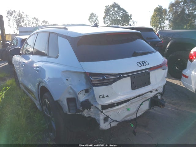 2024 AUDI Q4 E-TRON WA1LUBFZ8RP056821 Photo 2