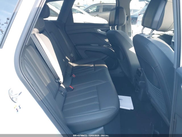 2024 AUDI Q4 E-TRON WA1LUBFZ8RP056821 Photo 7