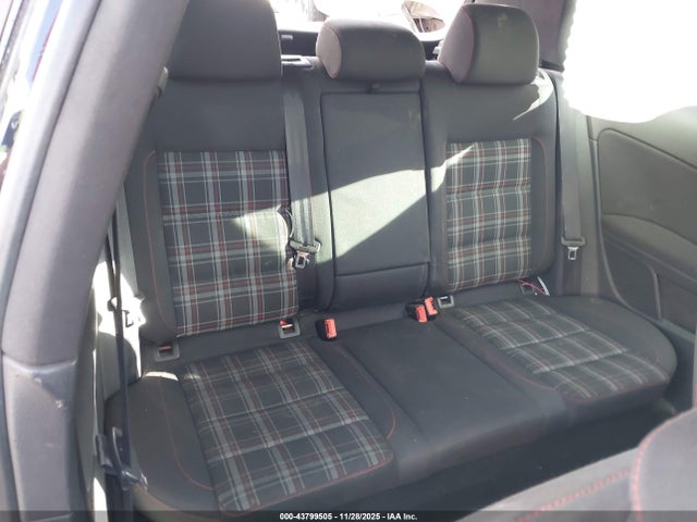 2011 VOLKSWAGEN GTI WVWEV7AJ1BW050946 Photo 7