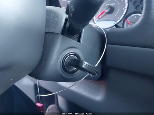 2005 JEEP LIBERTY 1J4GL38K15W682639 Photo 10