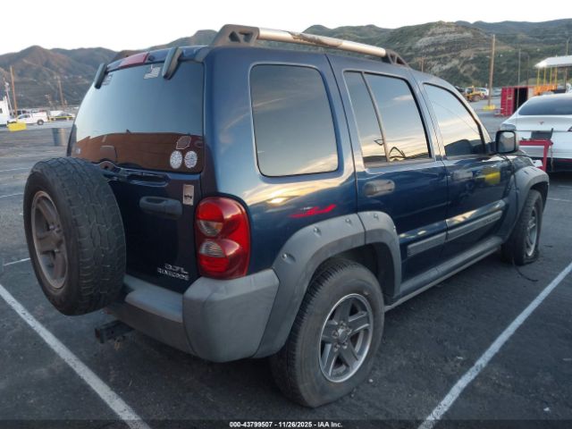 2005 JEEP LIBERTY 1J4GL38K15W682639 Photo 3