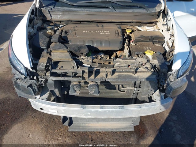1C4PJLCBXHW547926 Jeep Cherokee Latitude Fwd