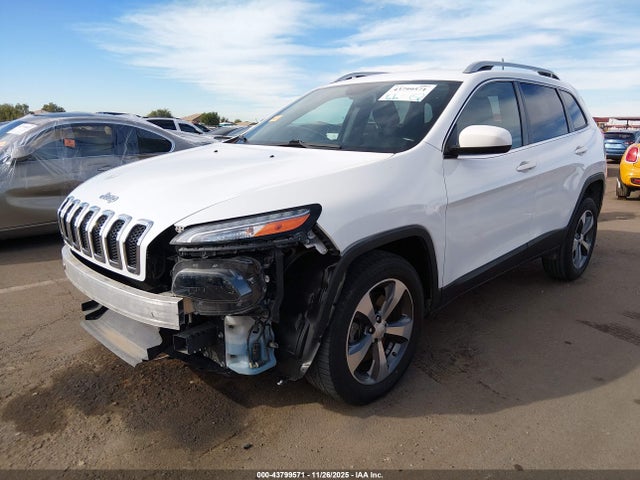 1C4PJLCBXHW547926 Jeep Cherokee Latitude Fwd