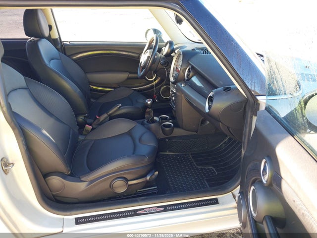 2012 MINI COOPER S WMWSV3C59CTY26364 Photo 4