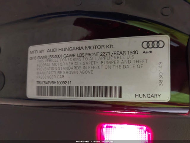 2017 AUDI TT TRUC5AFV8H1009211 Photo 8