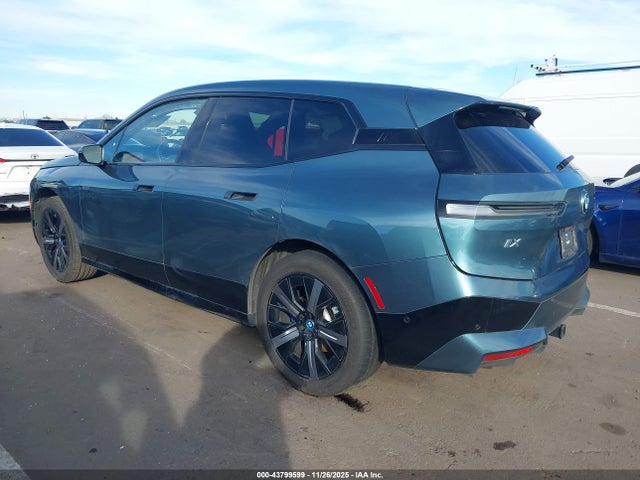 2023 BMW IX WB523CF04PCM41160 Photo 2