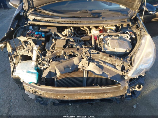 JTDKDTB38G1121062 Toyota Prius C Two