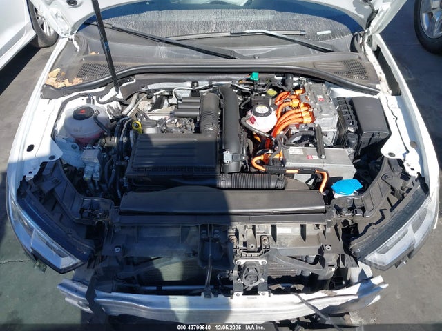 2018 AUDI A3 E-TRON WAUUPBFF7JA112002 Photo 9