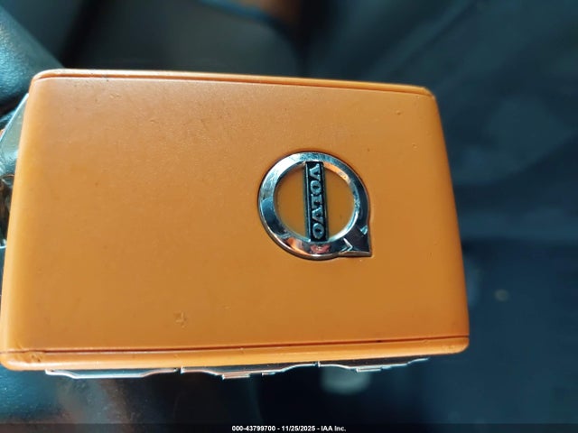 2022 VOLVO XC90 YV4A22PK8N1785402 Photo 10