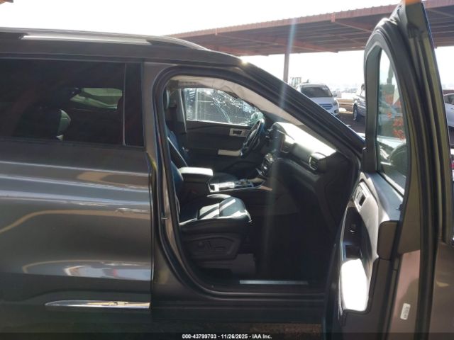 2023 FORD EXPLORER 1FMSK7FHXPGA87766 Photo 4
