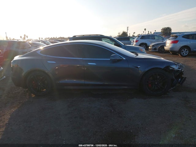 Tesla Model S 100d/60d/75d/90d/p100d 2017 5YJSA1E22HF231680 Image 14