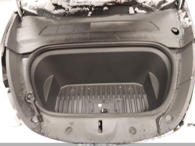 2021 TESLA MODEL Y 5YJYGDEE6MF185947 Photo 9
