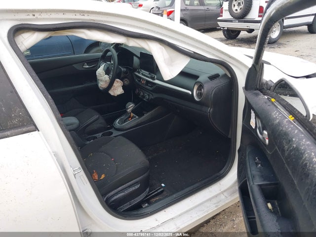 2020 Kia Forte Lxs მანქანა იყიდება აუქციონზე, vin: 3KPF24AD2LE243513, აუქციონის ნომერი: 43799741