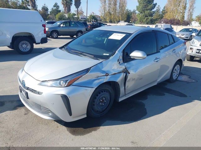 JTDKAMFU1N3155329 Toyota Prius Le