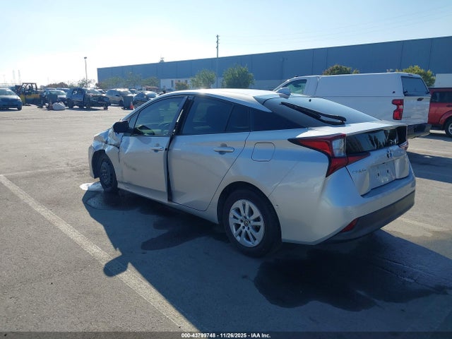 JTDKAMFU1N3155329 Toyota Prius Le