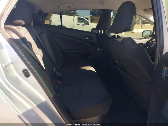 JTDKAMFU1N3155329 Toyota Prius Le