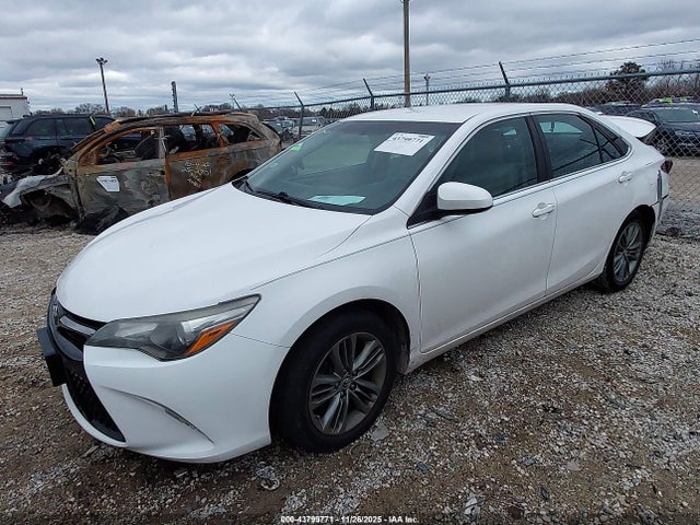 2015 Toyota Camry Se მანქანა იყიდება აუქციონზე, vin: 4T1BF1FK2FU018227, აუქციონის ნომერი: 43799771