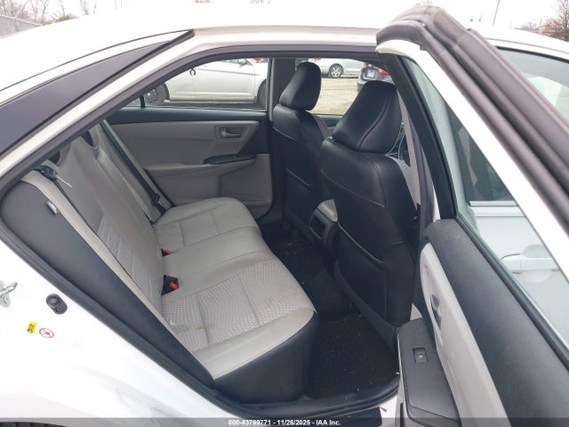2015 Toyota Camry Se მანქანა იყიდება აუქციონზე, vin: 4T1BF1FK2FU018227, აუქციონის ნომერი: 43799771