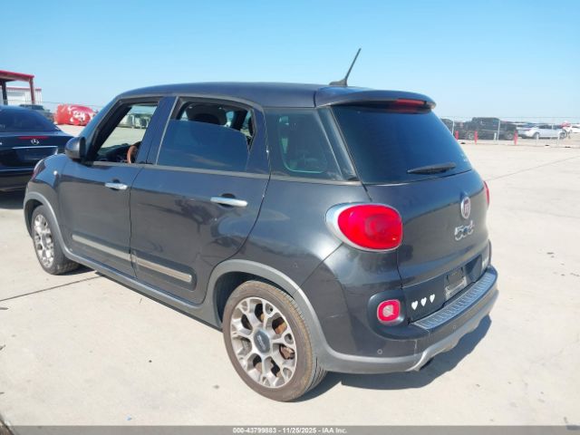 2014 FIAT 500L ZFBCFADH5EZ016234 Photo 2