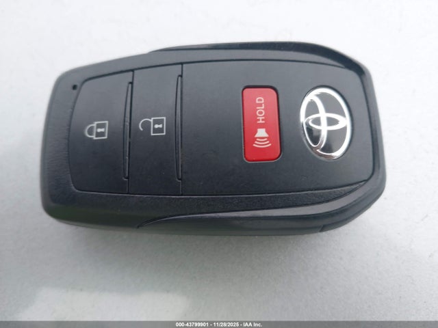 JTDACAAU2R3027389 Toyota PRIUS XLE