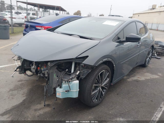 JTDACAAU2R3027389 Toyota PRIUS XLE