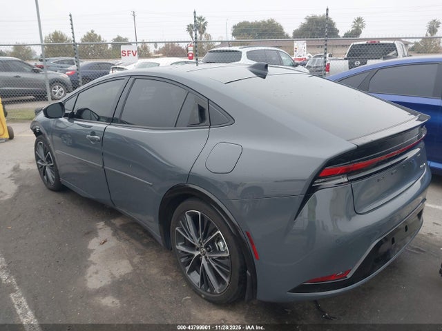 JTDACAAU2R3027389 Toyota PRIUS XLE