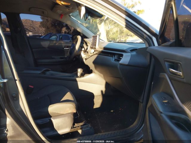 2021 TOYOTA C-HR JTNKHMBX6M1096019 Photo 4