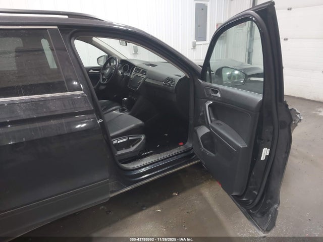 3VV2B7AX5KM066164 Volkswagen Tiguan 2.0t Se/2.0t Sel/2.0t Sel R-line/2.0t Sel R-line Black