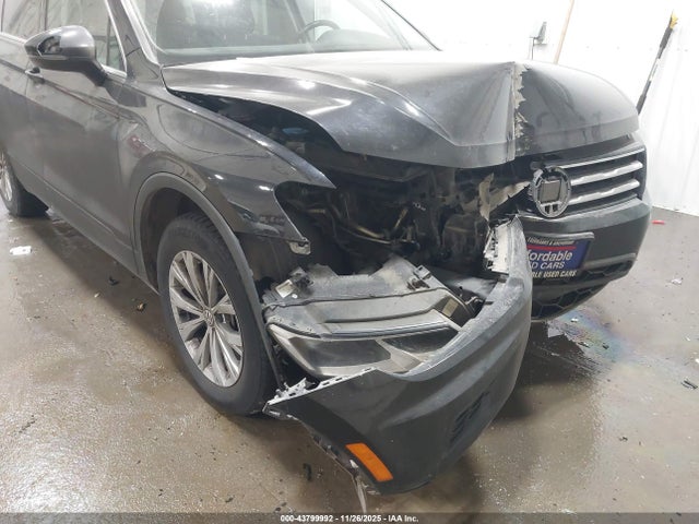 3VV2B7AX5KM066164 Volkswagen Tiguan 2.0t Se/2.0t Sel/2.0t Sel R-line/2.0t Sel R-line Black