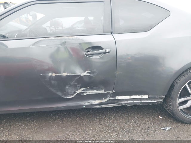 Scion TC 2014 JTKJF5C71E3079105 Image 6