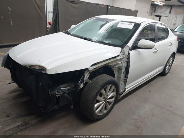 KNAGM4A71F5617650 KIA Optima Lx