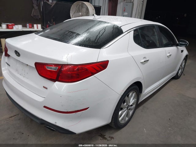 KNAGM4A71F5617650 KIA Optima Lx