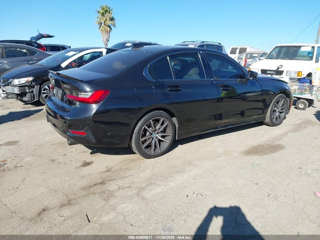 2020 BMW 330I 3MW5R1J03L8B44830 Photo 3