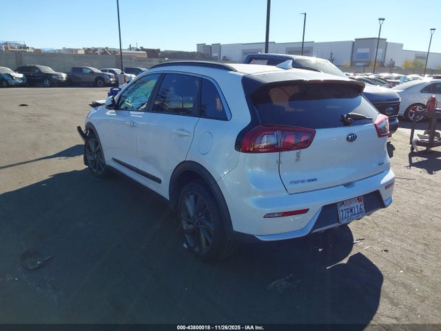 KNDCC3LC9H5065682 KIA NIRO EX