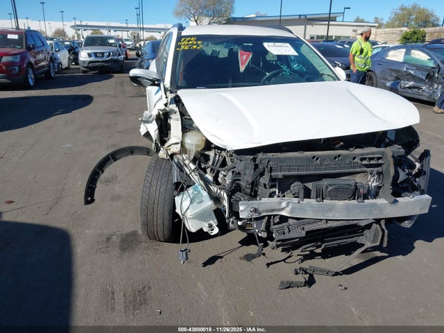 KNDCC3LC9H5065682 KIA NIRO EX