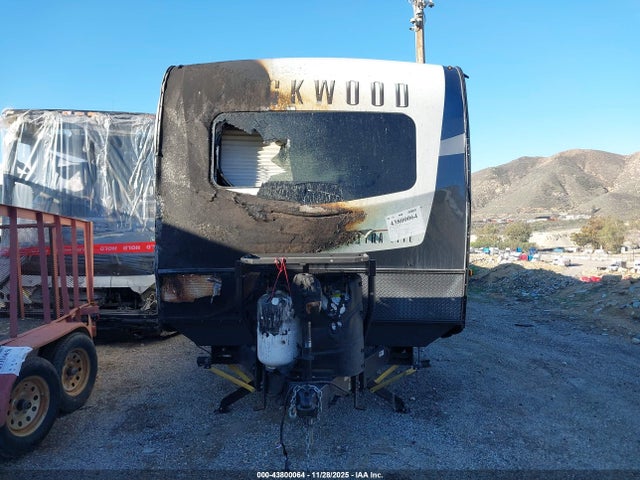 4X4TRLE25NZ178174 Forest River Rockwood
