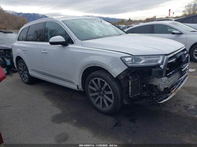 2017 AUDI Q7 WA1LAAF71HD018090