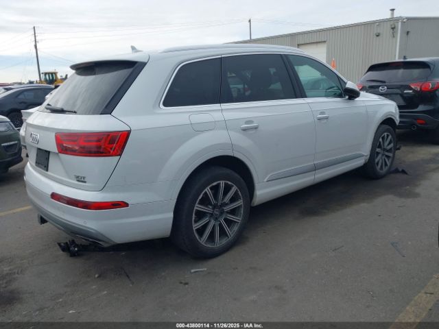 2017 AUDI Q7 WA1LAAF71HD018090 Photo 3