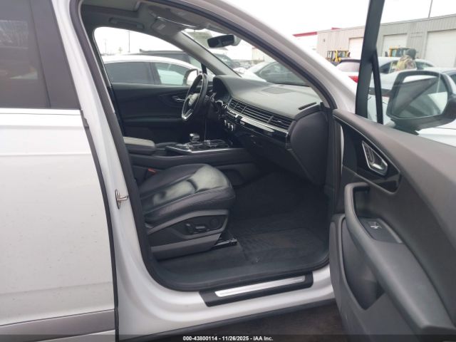 2017 AUDI Q7 WA1LAAF71HD018090 Photo 4