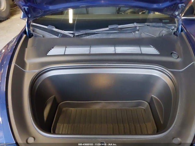 Продажа на аукционе авто 2023 Tesla Model Y, vin: 7SAYGDEEXPF763345, номер лота: 43800153