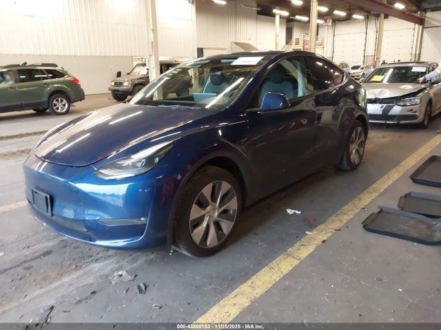 Продажа на аукционе авто 2023 Tesla Model Y, vin: 7SAYGDEEXPF763345, номер лота: 43800153