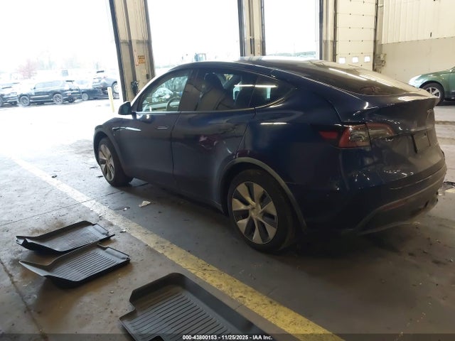 Продажа на аукционе авто 2023 Tesla Model Y, vin: 7SAYGDEEXPF763345, номер лота: 43800153