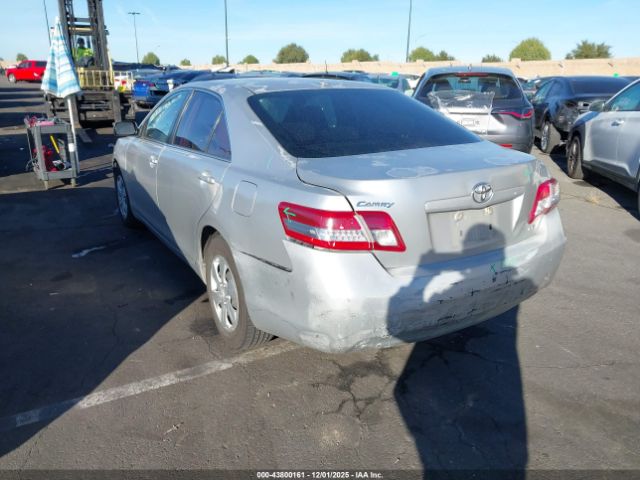 2011 TOYOTA CAMRY 4T1BF3EK3BU700086 Photo 2