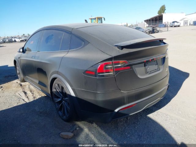 2023 TESLA MODEL X 7SAXCBE66PF428457 Photo 2