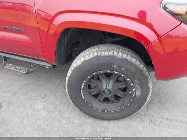5TFAX5GNXJX112456 Toyota Tacoma Sr