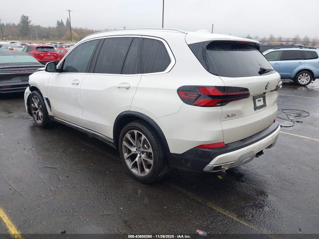 2025 BMW X5 5UX23EU04S9Z05135 Photo 2