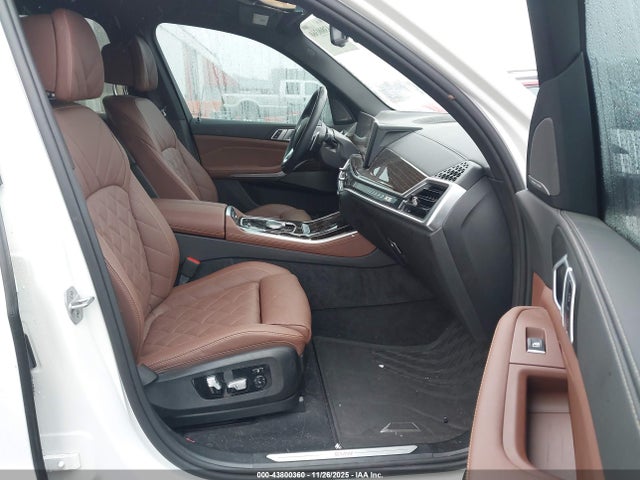 2025 BMW X5 5UX23EU04S9Z05135 Photo 4